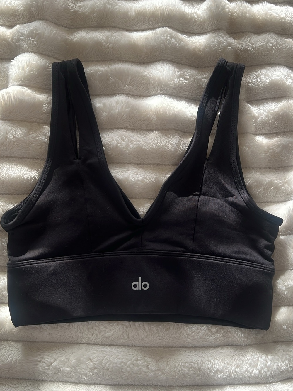 ALO Yoga Black V-Neck Classic Sports Bra